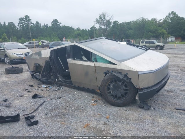 2024 TESLA CYBERTRUCK 7G2CEHEE9RA019883 Photo 0