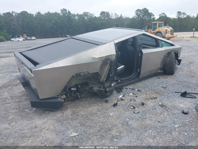 2024 TESLA CYBERTRUCK 7G2CEHEE9RA019883 Photo 3