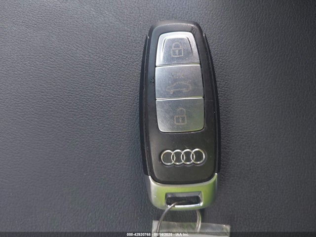 2019 AUDI A6 WAUL2AF25KN075687 Photo 10
