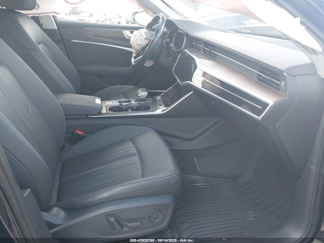2019 AUDI A6 WAUL2AF25KN075687 Photo 4