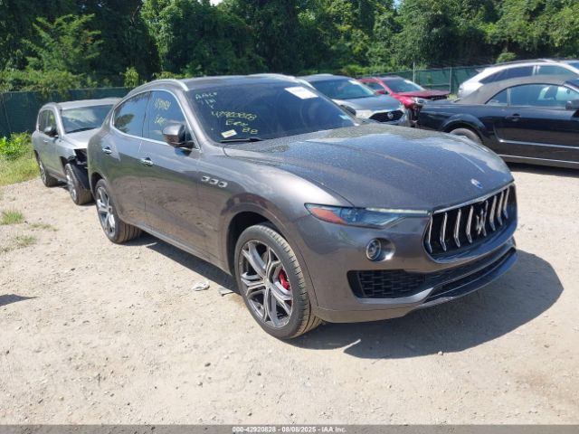 2019 MASERATI LEVANTE ZN661YUA8KX308289