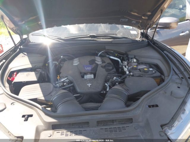 2019 MASERATI LEVANTE ZN661YUA8KX308289 Photo 9