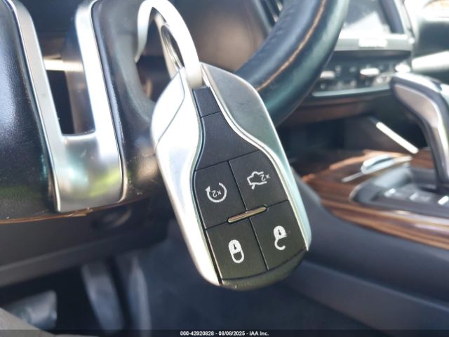 2019 MASERATI LEVANTE ZN661YUA8KX308289 Photo 10