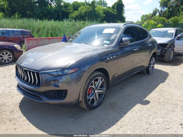 2019 MASERATI LEVANTE ZN661YUA8KX308289 Photo 1