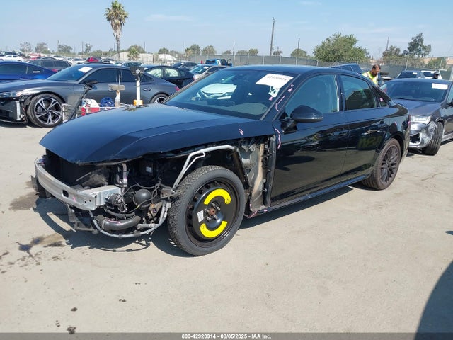 2019 AUDI A4 WAUENAF49KA005585 Photo 1