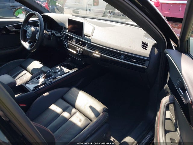 2019 AUDI A4 WAUENAF49KA005585 Photo 4