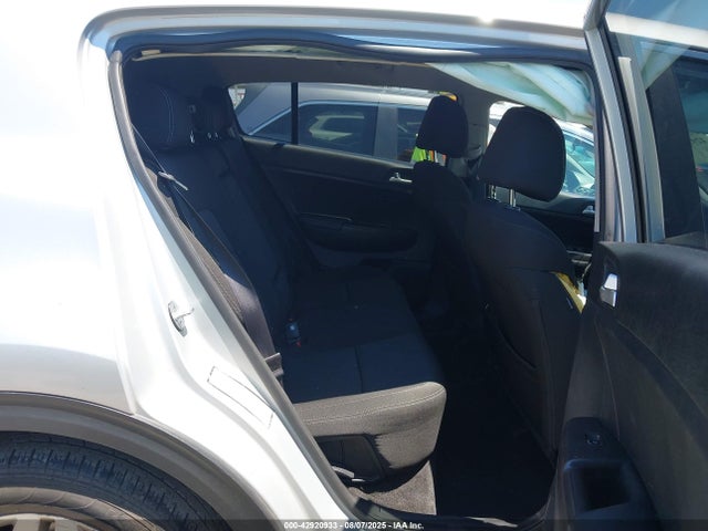 KIA Sportage Lx 2017 KNDPMCAC9H7063873 Image 8