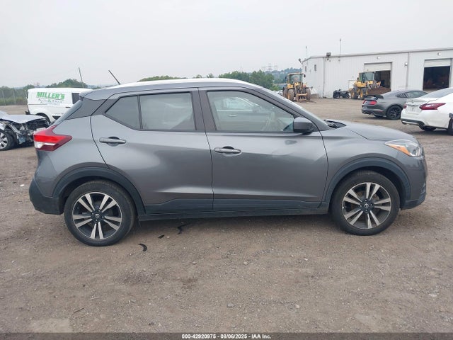 3N1CP5CU8KL552553 Nissan 2019