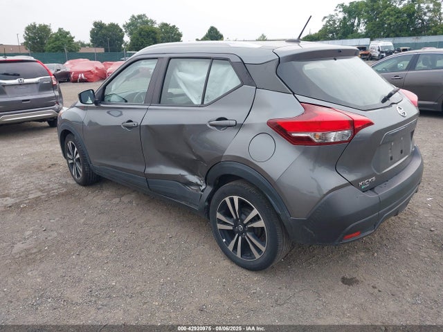 3N1CP5CU8KL552553 Nissan 2019