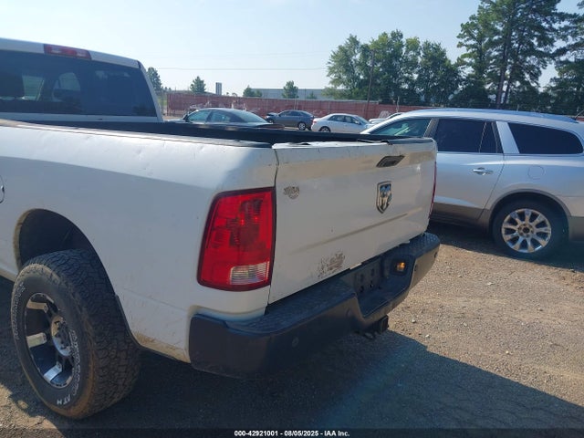 3C6UR4HJ8EG327977 RAM 2500