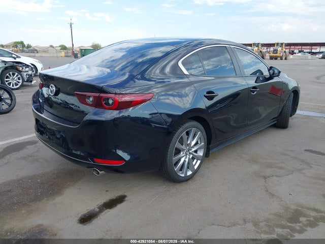 Mazda py 2022 3MZBPABL5NM309675 Image 4