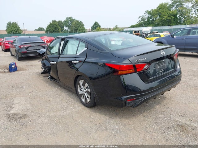Nissan 2023 2023 1N4BL4BV3PN422041 Image 3