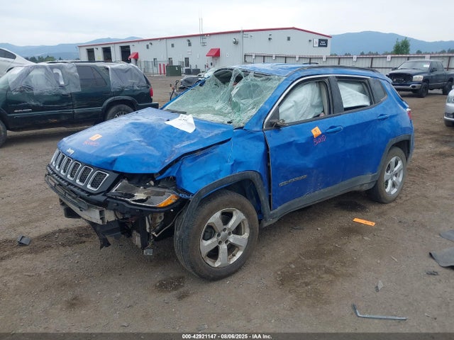 3C4NJDBBXJT403500 Jeep 2018