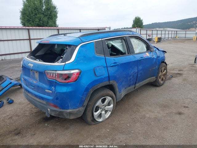 3C4NJDBBXJT403500 Jeep 2018