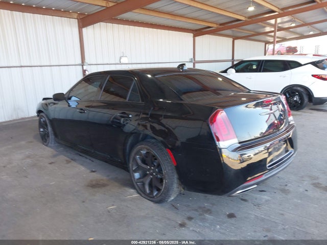 Chrysler 300 2020 2C3CCABG2LH250123 Image 3