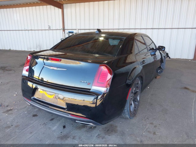 Chrysler 300 2020 2C3CCABG2LH250123 Image 4