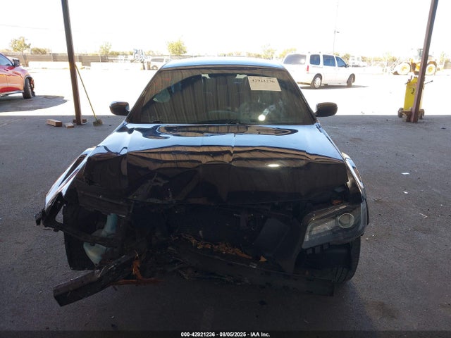 Chrysler 300 2020 2C3CCABG2LH250123 Image 6