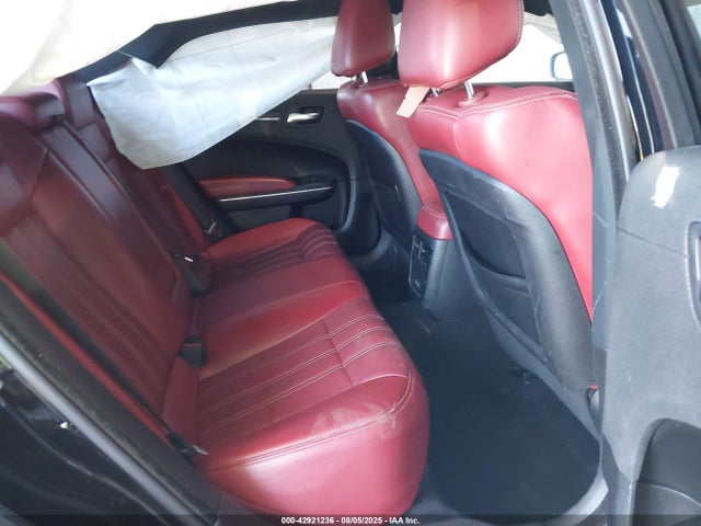Chrysler 300 2020 2C3CCABG2LH250123 Image 8