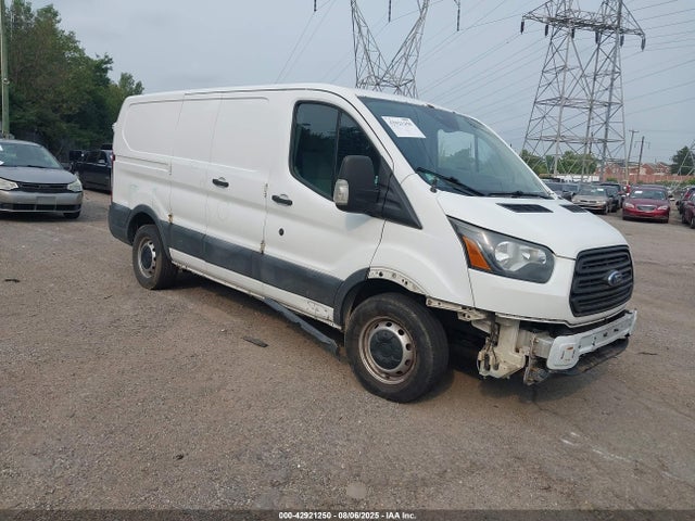 Ford Transit 2016 1FTYE1ZG1GKB07227 Image 1