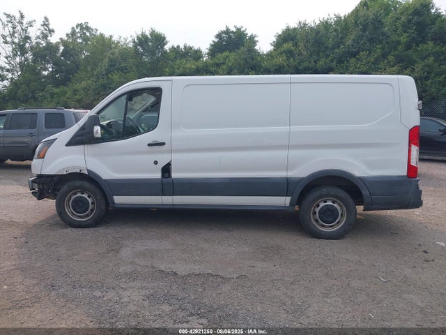 Ford Transit 2016 1FTYE1ZG1GKB07227 Image 15