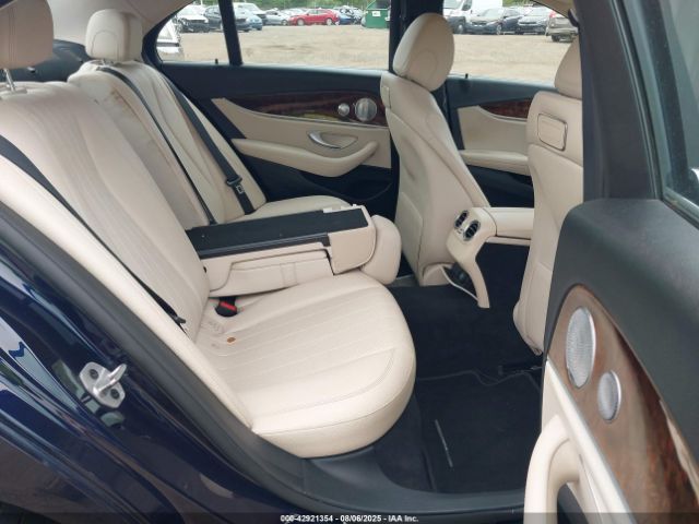 2019 MERCEDES-BENZ E 300 WDDZF4KB6KA509024 Photo 7