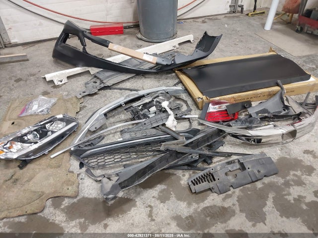 1HGCR2F53GA241770 Honda k24w1