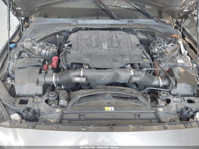 2017 JAGUAR XE SAJAD4BV5HA975769 Photo 9