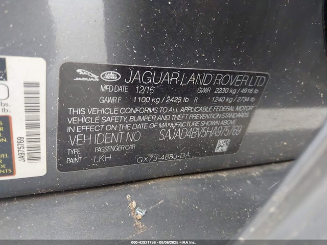 2017 JAGUAR XE SAJAD4BV5HA975769 Photo 8