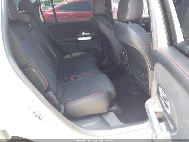 W1N4M4GB3PW301091 Mercedes-Benz m260