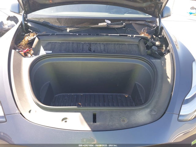 7SAYGDEEXNF572277 Tesla Model Y