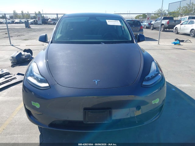 7SAYGDEEXNF572277 Tesla Model Y