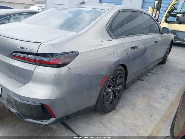 BMW i7 2024 WBY53EJ06RCP25573 Image 4