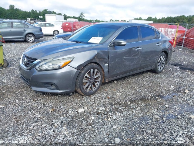 Nissan 2017 2017 1N4AL3AP5HC166197 Image 2