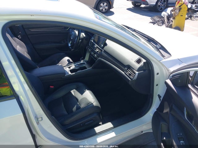 1HGCV3F51KA017245 Honda lfb2