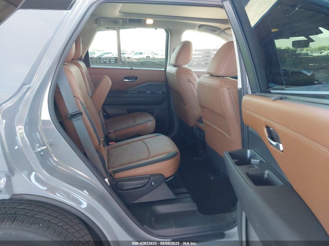 5N1DR3DH6SC253040 Nissan Pathfinder