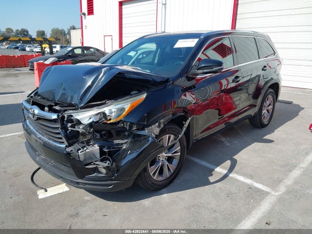 Toyota 2gr-fe 2014 5TDKKRFH2ES030884 Image 2