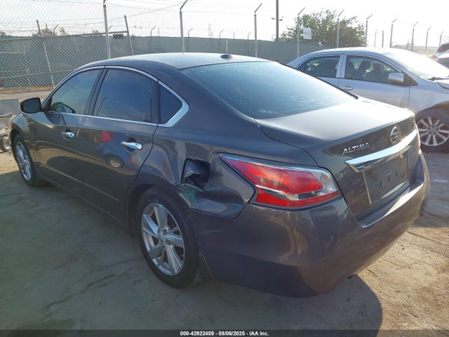 1N4AL3AP3FN895896 Nissan 2015
