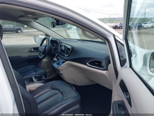 2020 CHRYSLER PACIFICA 2C4RC1BG5LR133748 Photo 4