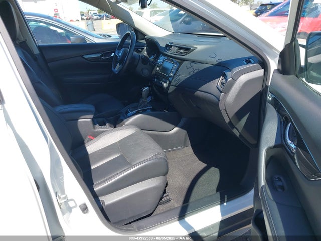 JN8AT2MT7JW459556 Nissan Rogue