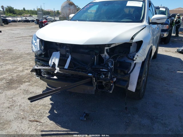 JN8AT2MT7JW459556 Nissan Rogue