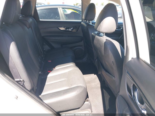 JN8AT2MT7JW459556 Nissan Rogue