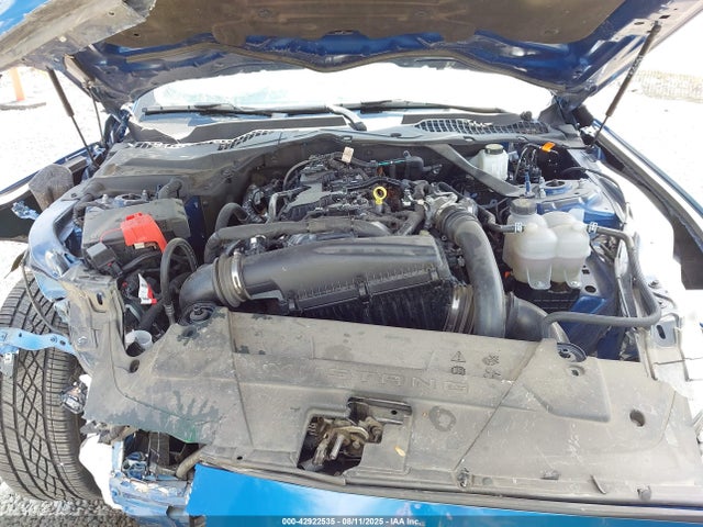 1FAGP8UH9R5131393 Ford 4v