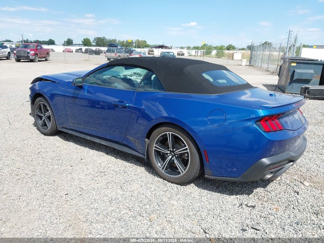 1FAGP8UH9R5131393 Ford 4v
