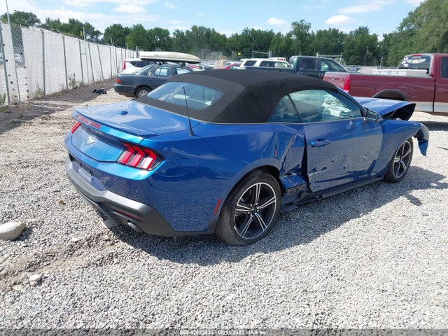 1FAGP8UH9R5131393 Ford 4v
