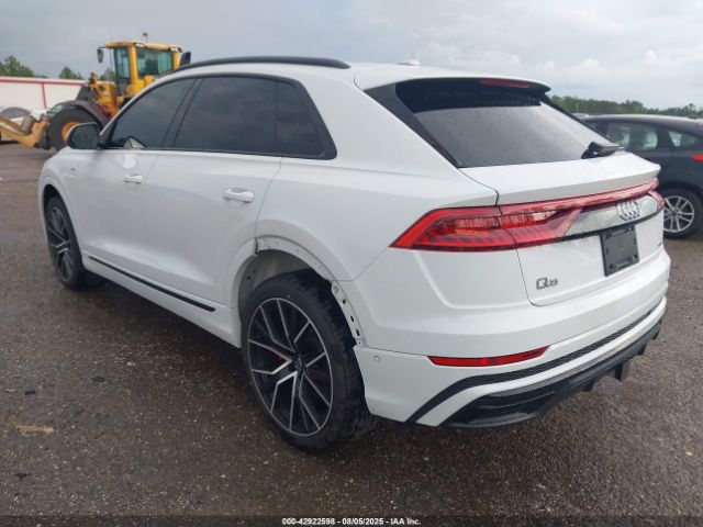 2020 AUDI Q8 WA1EVAF18LD007573 Photo 2