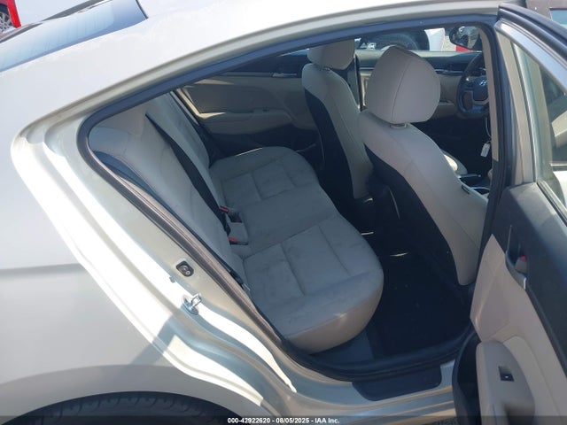 KMHD84LF0HU063942 Hyundai 2017