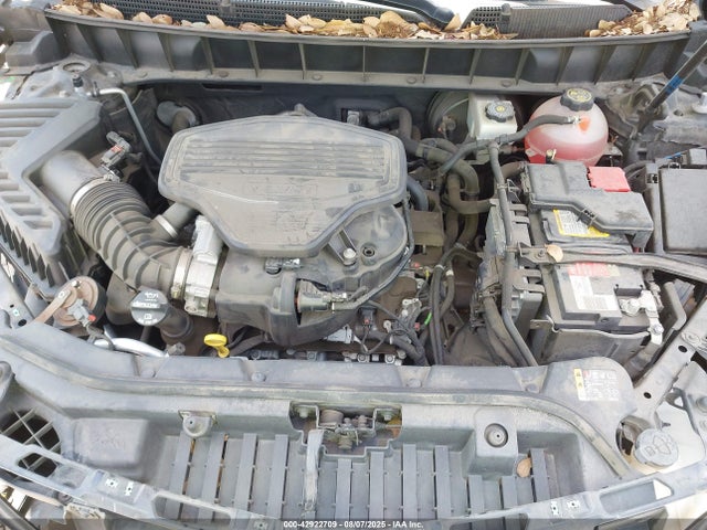 2017 CADILLAC XT5 1GYKNCRS7HZ164105 Photo 9