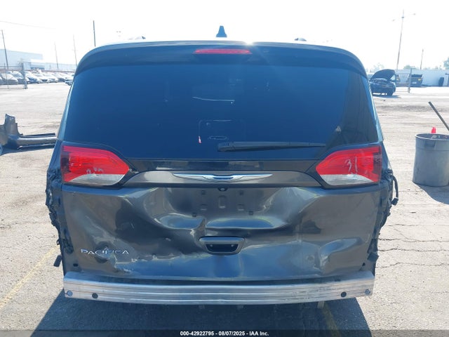 2C4RC1EG7HR850901 Chrysler Pacifica