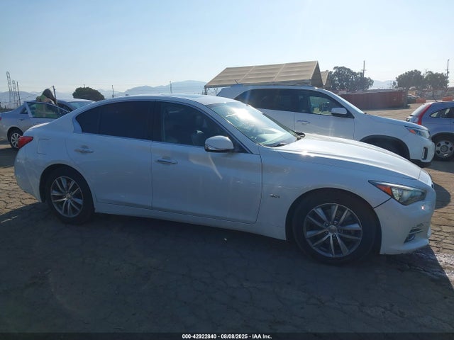 Infiniti 2016 2016 JN1EV7AP3GM306496 Image 13