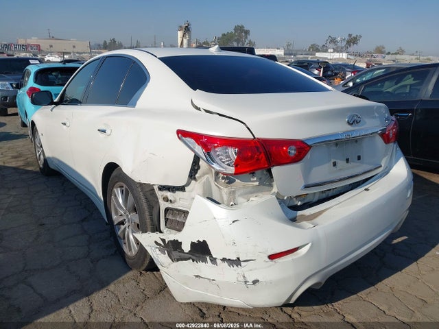 Infiniti 2016 2016 JN1EV7AP3GM306496 Image 3